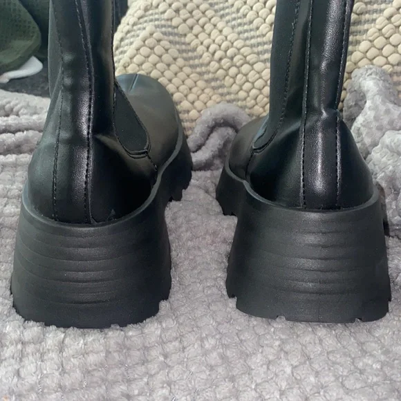NWOT Asos Chunky Black Platform Mid-Thigh Combat Boots Size 7 - Picture 3 of 8